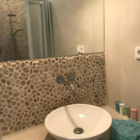 Private, Cosy With Shower Pansiyon *